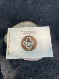 Pudełko drewniane lilijka i CZUWAJ