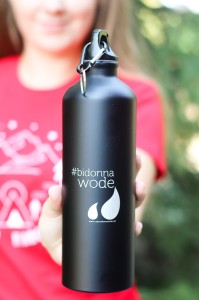 BIDON NA WODĘ DUŻY czarny 800 ml